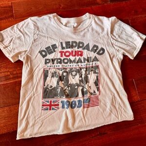 DEF LEPPARD Tour Short Sleeve Band Tee